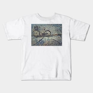 BLUE ICE BICYCLE. CREATIVE JUICES Kids T-Shirt